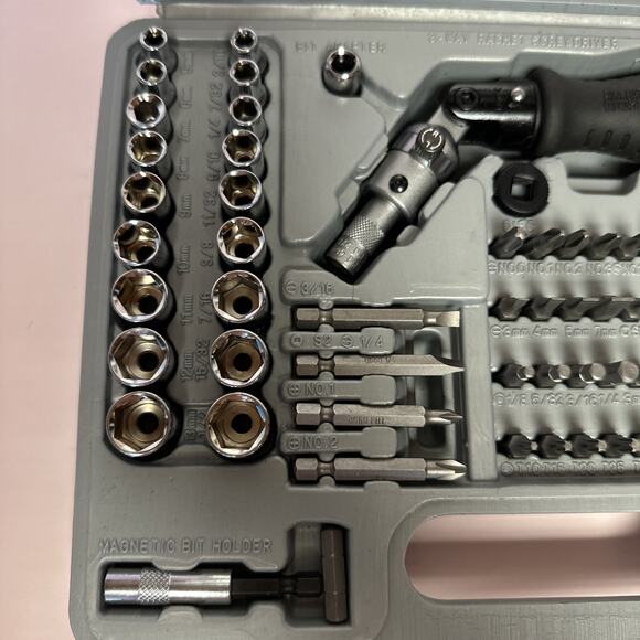 Smith and Wesson S&W 61 Piece Bit & Socket Set. Knives SW1014 Discontinued - Picture 3 of 11